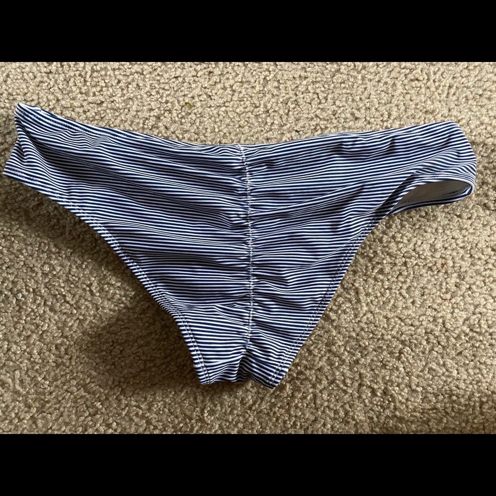 Stripped Bikini Set - Picture 5 of 5